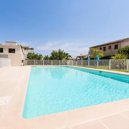 Rez De Jardin, Grande Terrasse Dans Avec Piscine Appartement *